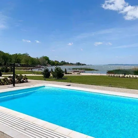 Panorama Part Siofok, Ezustpart Apartament